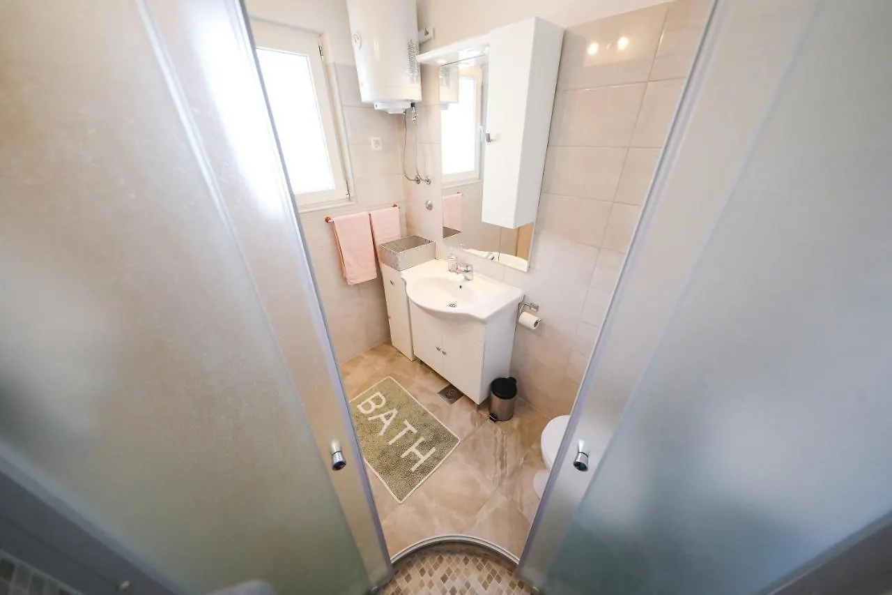 Holiday Home Ana Poljana  0*, Poljana (Ugljan)